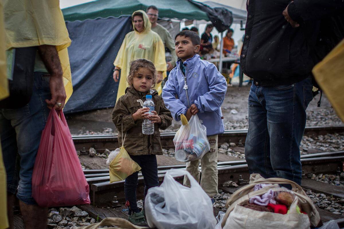 La UE debe tomar medidas urgentes para los refugiados en Grecia