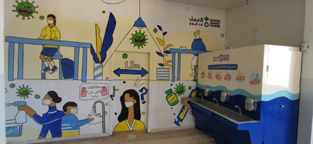 Punto de lavado de manos en la escuela pública Khraj Bissariye del sur del Líbano