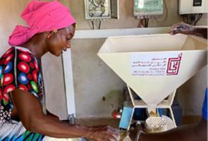 Molinos solares para mejorar el tratamiento contra la desnutrición en 71 aldeas de Mauritania