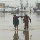 Carrera contra el reloj en Líbano para proteger a los refugiados del viento, lluvia y heladas