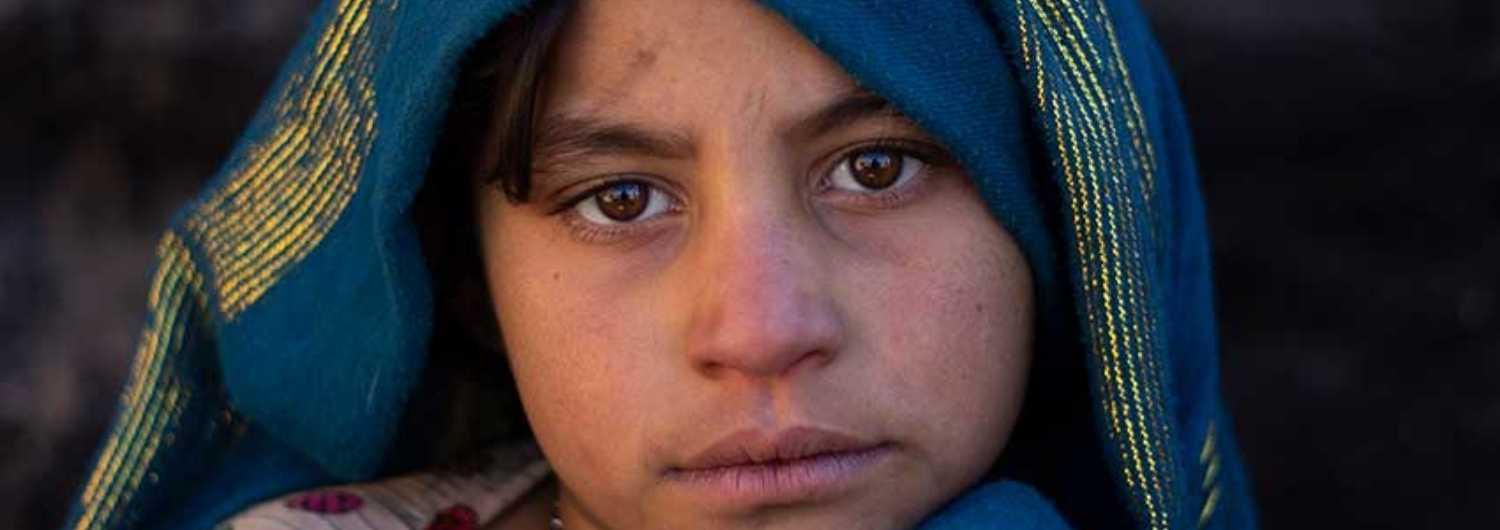 Las familias en Afganistán están experimentando niveles sin precedentes de hambre y desnutrición, con 8 millones de personas al borde de la hambruna.