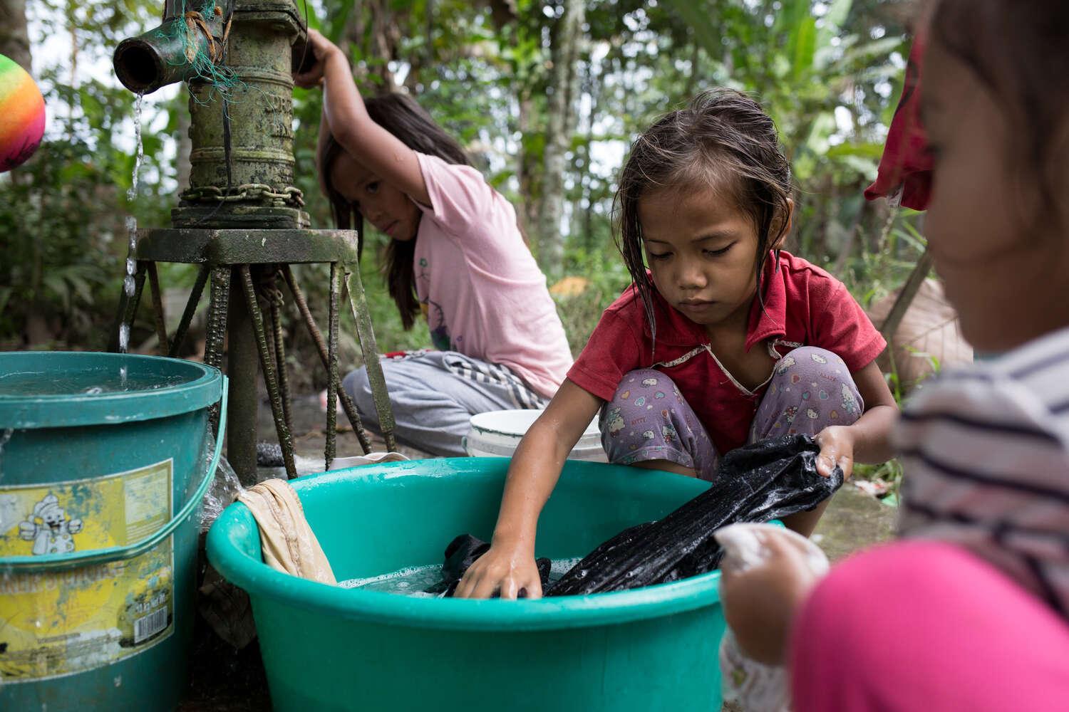 pobreza-ninos-ninas-portada_1.jpg pobreza ninos ninas portada 1