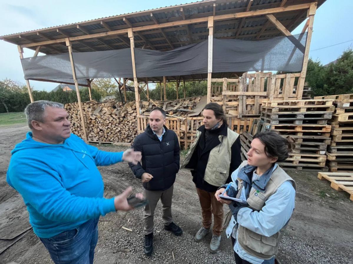 Distribution points for hot meals and firewood for the winter. © Action Against Hunger